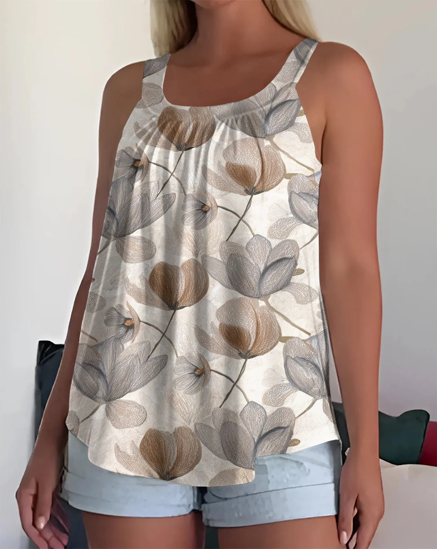 Sleeveless Square Neck Pleated Loose Camisole - Image 11
