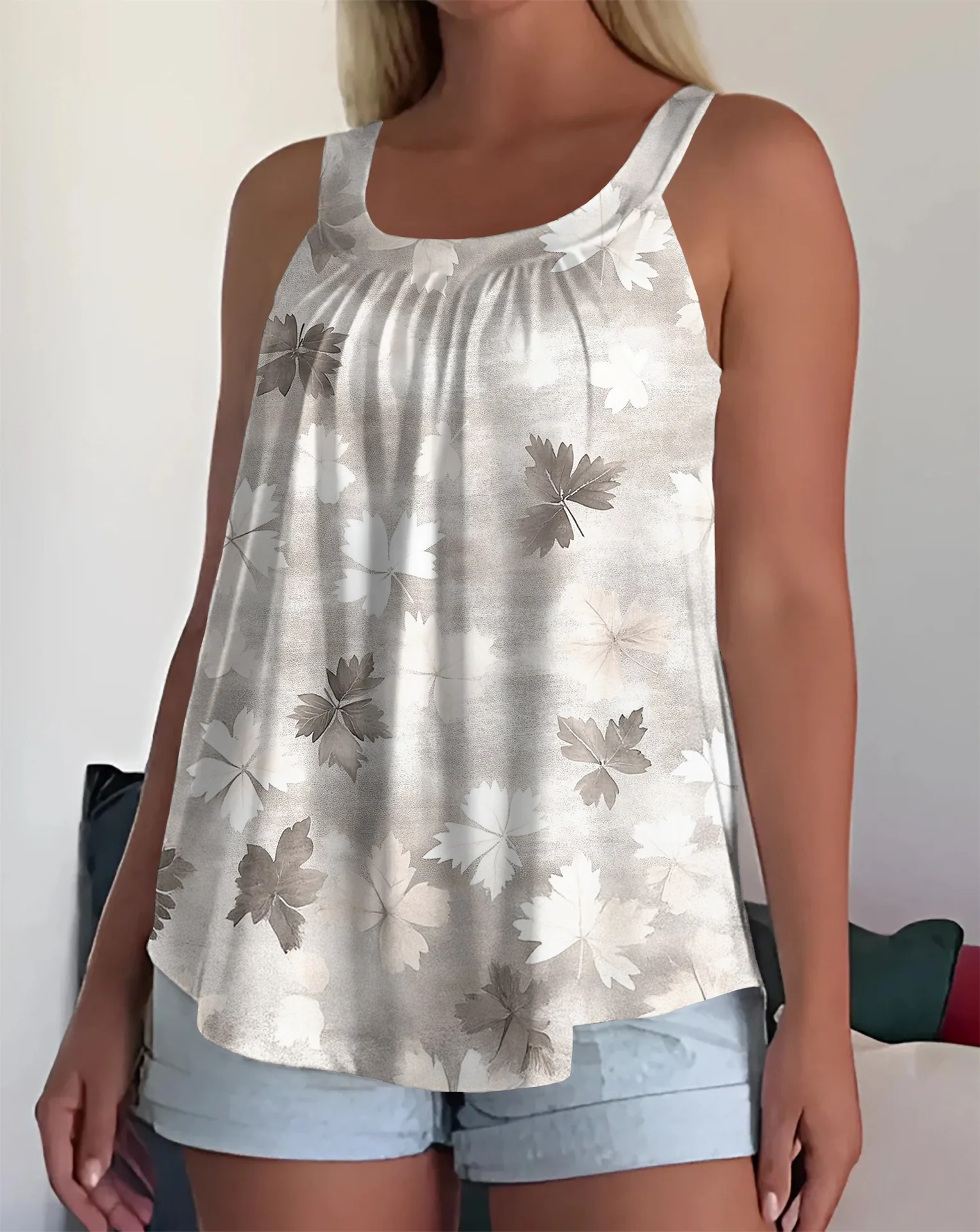 Sleeveless Square Neck Pleated Loose Camisole - Image 12